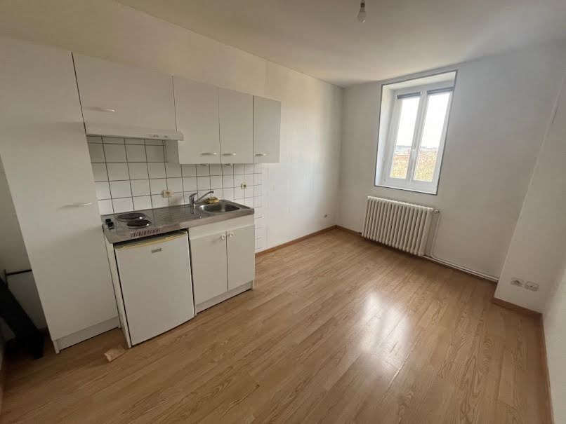 Location  appartement 2 pièces 22 m² à Beauvais (60000), 410 €