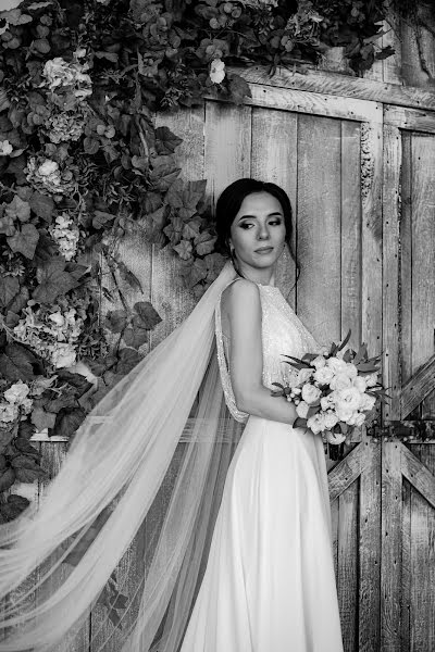 Wedding photographer Ellina Serikova (serikovafoto). Photo of 11 July 2019