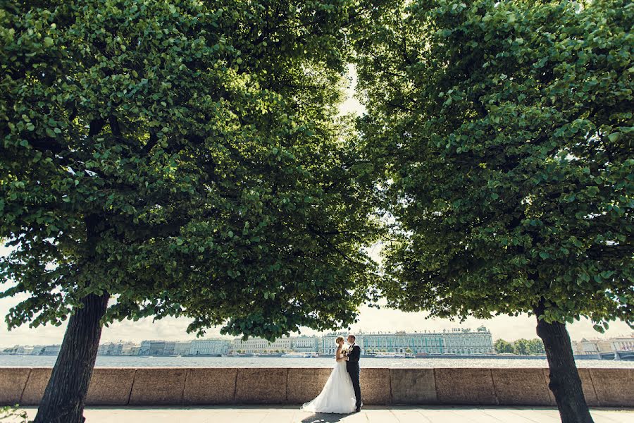 婚禮攝影師Anna Averina（averinafoto）。2015 10月12日的照片