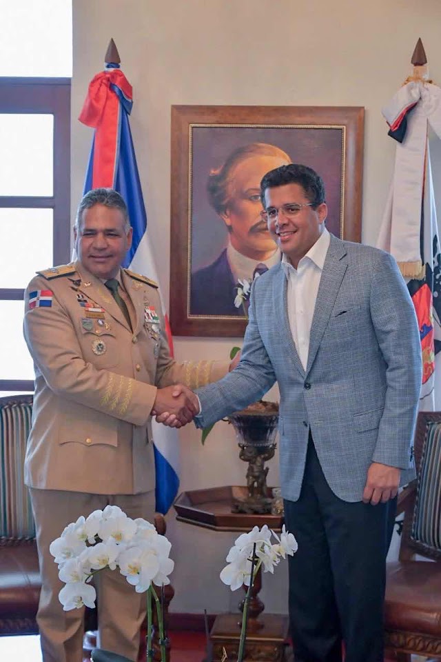 MINISTRO DE DEFENSA PAULINO SEM VISITA AL ALCALDE DAVID COLLADO  