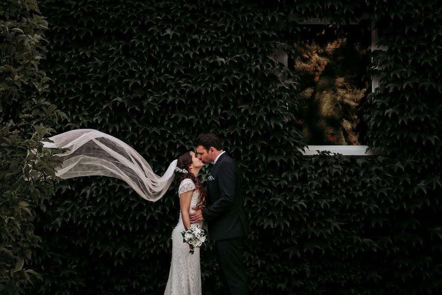 Wedding photographer József Márk Losonczi (losonczi). Photo of 8 April