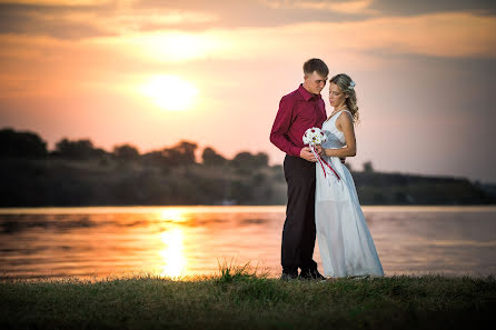 Fotógrafo de casamento Andrey Kasatkin (avkasat). Foto de 17 de fevereiro 2020