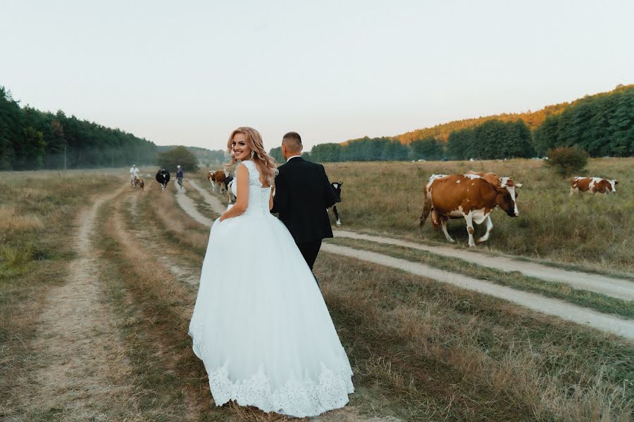 Fotografo di matrimoni Oksana Maslovataya (maslovataya). Foto del 8 ottobre 2020