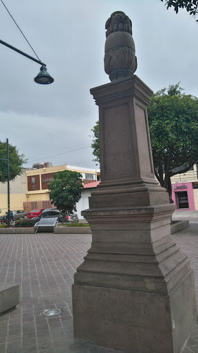 Otro Jarrón En la Calzada