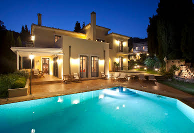 Villa with pool and garden 5