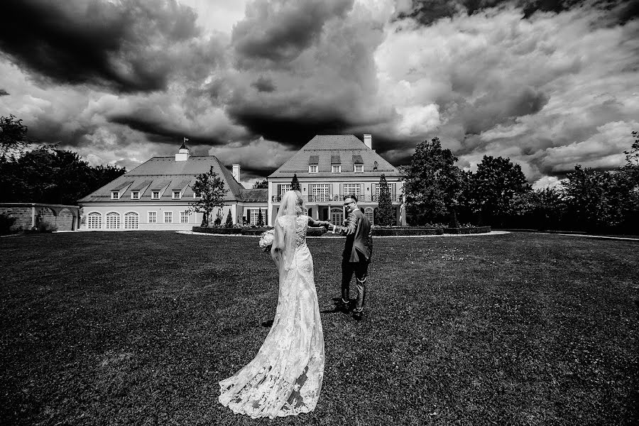 Wedding photographer Irina Lakman (kisiriska). Photo of 15 September 2017