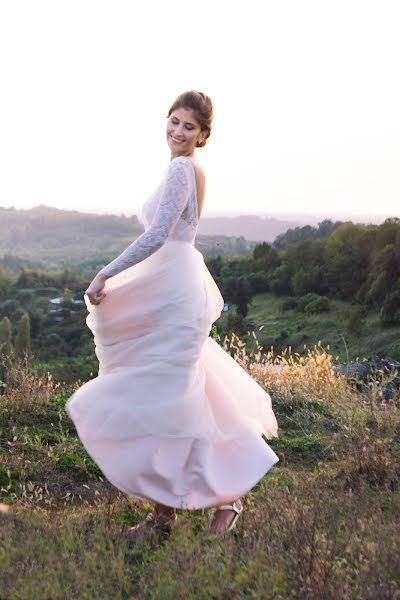 Wedding photographer Alena Ryabinina (ryabinina). Photo of 16 August 2018