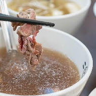 二牛牛肉湯