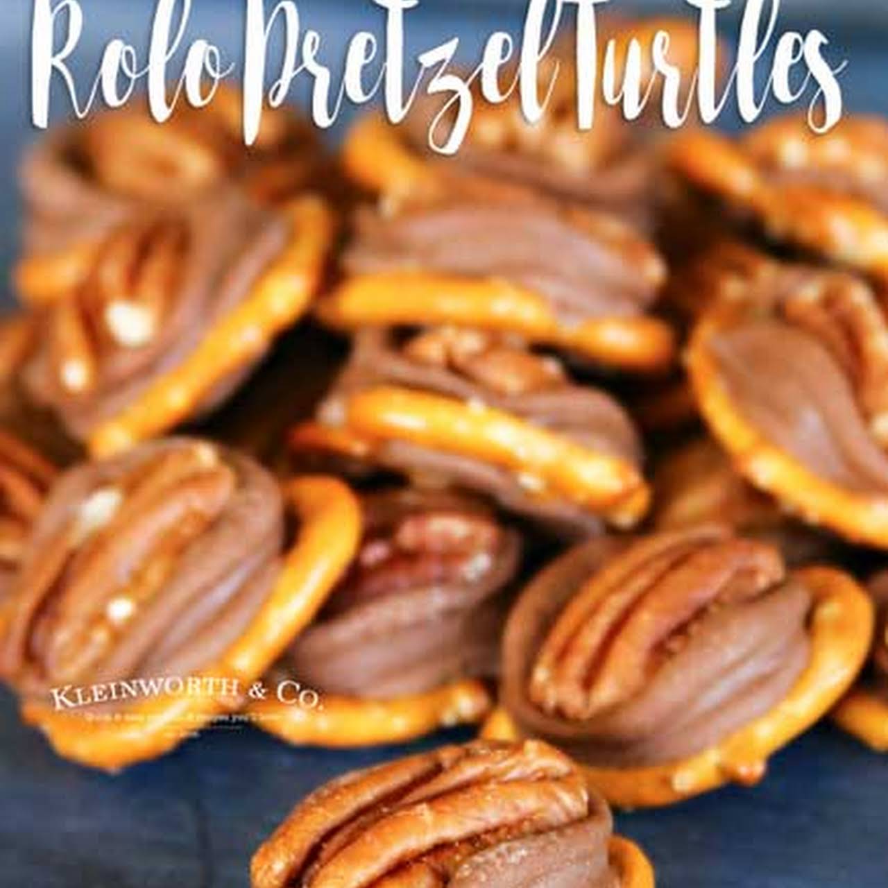 Rolo Pretzels Recipe (3 ingredients!) - I Heart Naptime