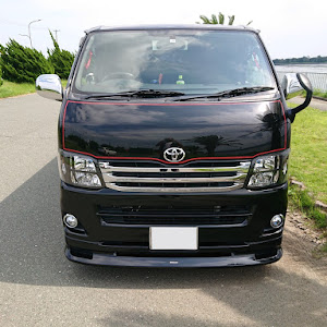 ハイエースバン TRH200V