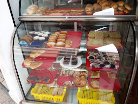 PASTELERÍA Y DULCERIA SABORES