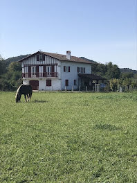 maison à Saint-Pée-sur-Nivelle (64)