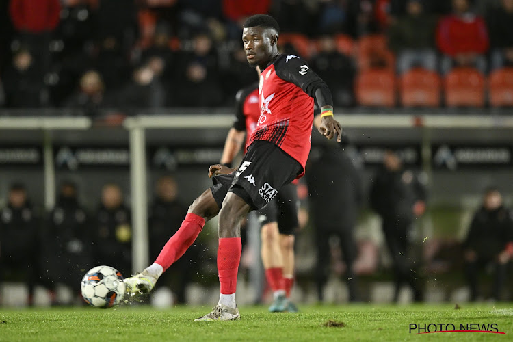 Steve Mvoué est en mission au RFC Seraing : "Collins Fai, Martin Hongla et Jean Onana m'ont encouragé à rejoindre la Belgique"