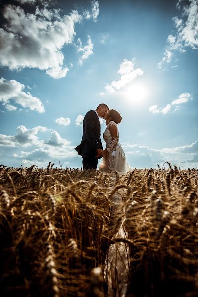 Wedding photographer Eglė Gendrėnaitė (eglegend). Photo of 31 October 2019