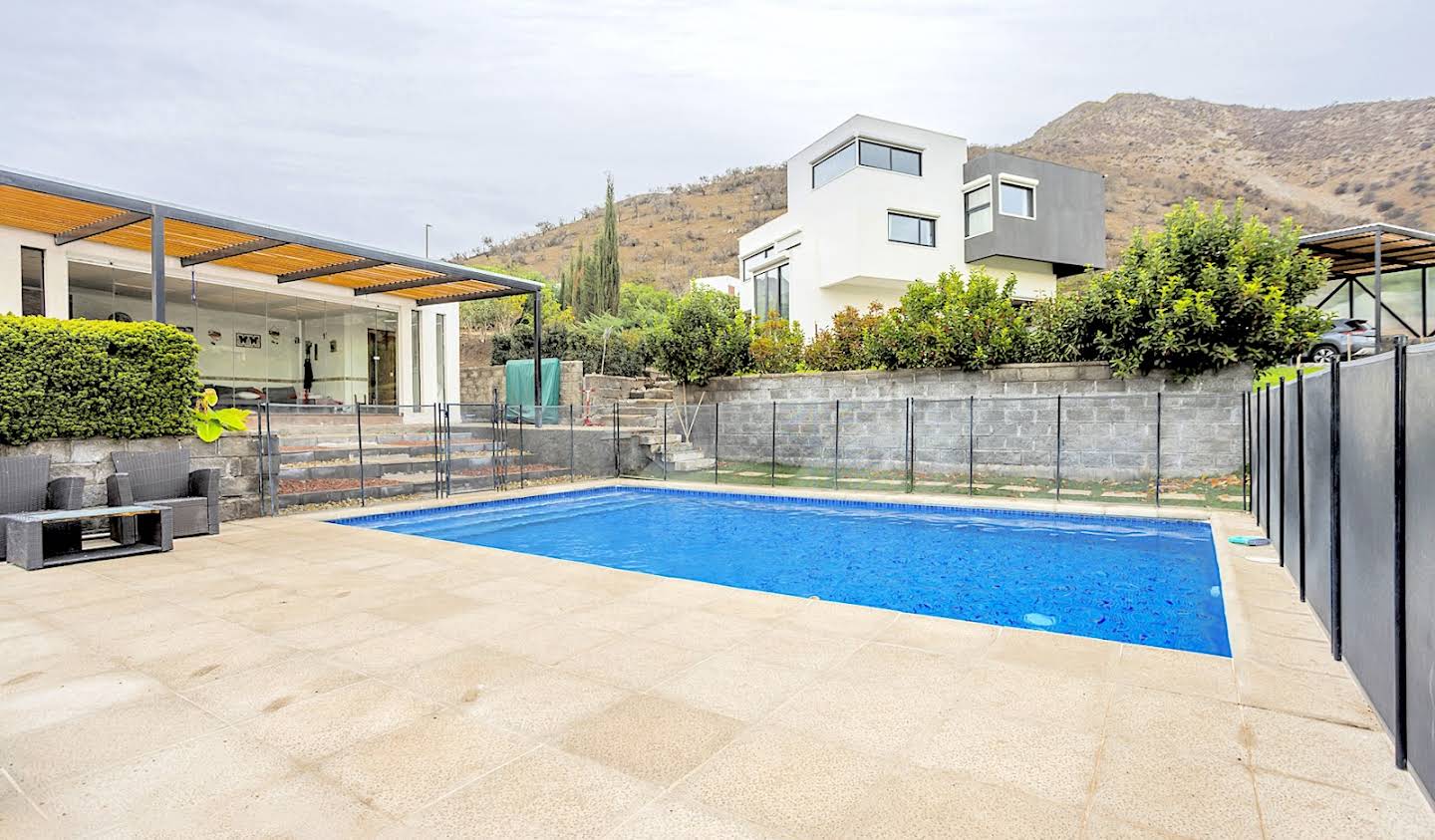 Maison avec jardin et terrasse Colina