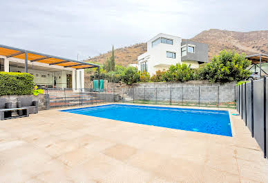 House with garden and terrace 2