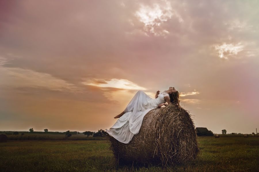 Fotógrafo de bodas Monika Szczygieł (goldfinchforlife). Foto del 5 de octubre 2020