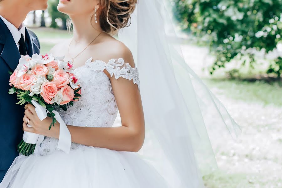 Fotógrafo de casamento Anna Botova (arcobaleno). Foto de 4 de setembro 2017