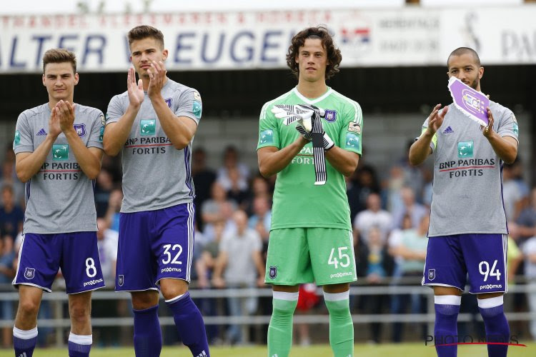 Svilar spreekt voor de eerste keer als Benfica-speler: "Matic zei me hoe groot deze club is"