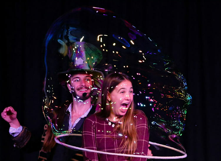 Maxwell the bubbleologist is captivating audiences with ‘The Bubble Show’ at the Kingswood Theatre during the National Arts Festival 1 July 2019