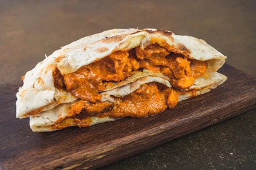 Delhi Chicken Makhani Naan TurnOver (2 Pockets)