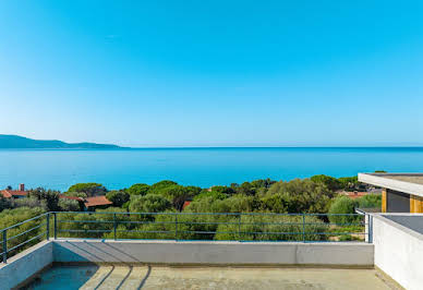 Villa avec piscine en bord de mer 5