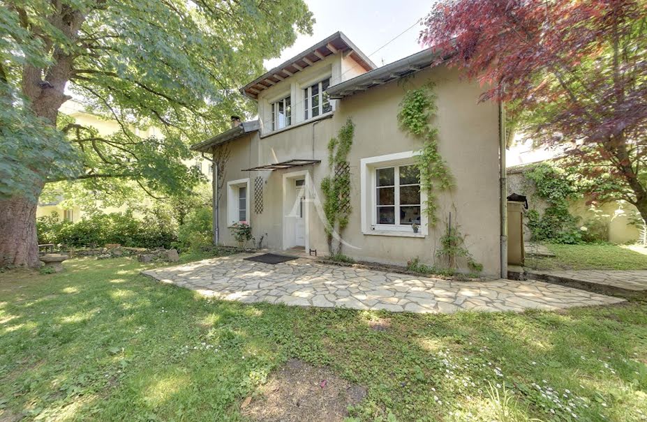 Vente maison 7 pièces 121.16 m² à Chelles (77500), 380 000 €