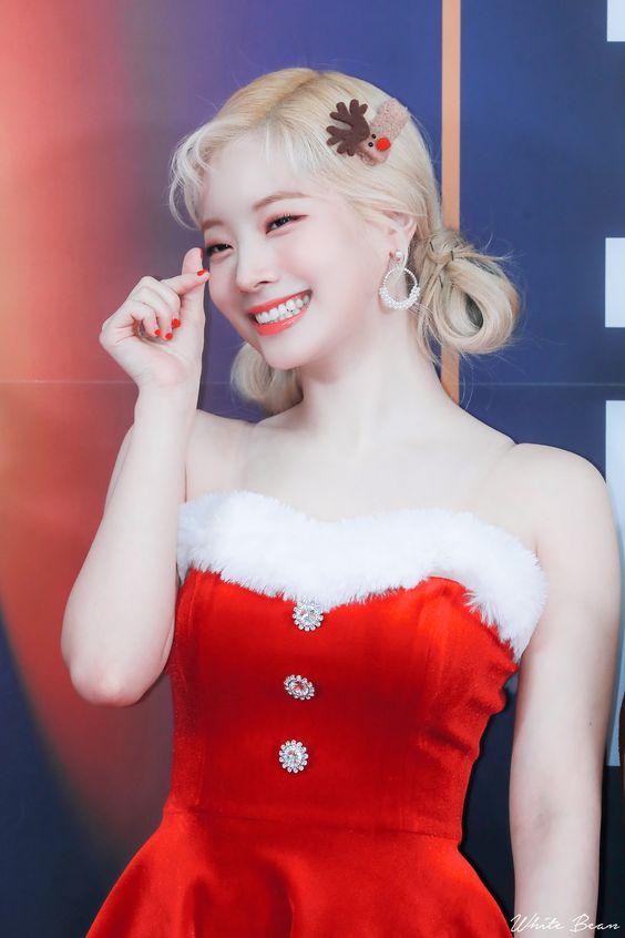 Twice S Dahyun Blew Us Away In The Sexiest Outfits Koreaboo