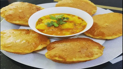 Aloo Poori [6 Poori]