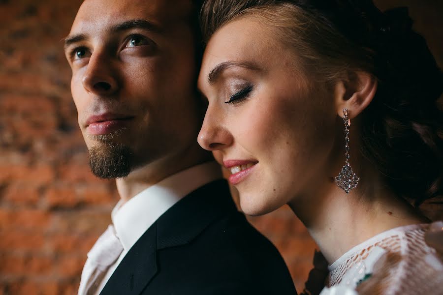 Fotógrafo de casamento Valentin Staver (valstaver). Foto de 5 de dezembro 2017