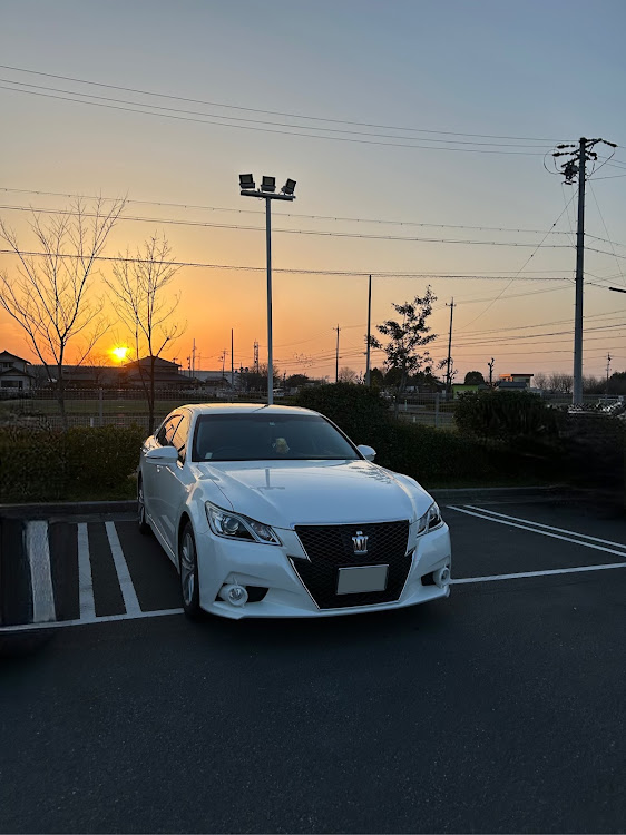 クラウンアスリートの210クラウン・夕日と愛車・夕日とコラボに関するカスタム事例の投稿画像1枚目