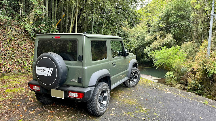 ジムニーシエラの黄砂まみれ・ドライブ・車輪村・ドリフト・珍しい車に関するカスタム事例の投稿画像15枚目