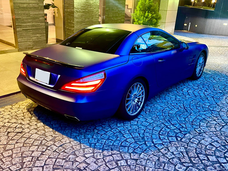 SLのリアスポイラー・R231・SL550・オープンカーのある生活・ラッピングに関するカスタム事例の投稿画像4枚目