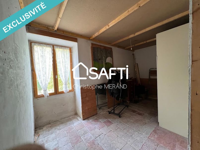 Vente maison 8 pièces 102 m² à Dangé-Saint-Romain (86220), 55 200 €