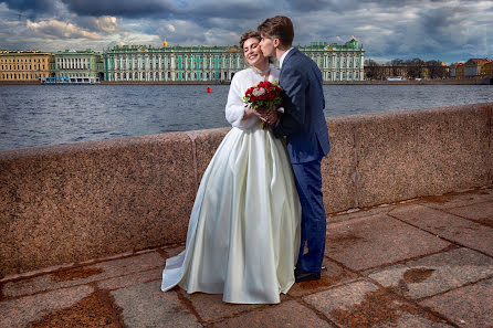 Nhiếp ảnh gia ảnh cưới Aleksandr Dyadyura (diadiura). Ảnh của 26 tháng 5 2021