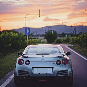 NISSAN GT-R R35