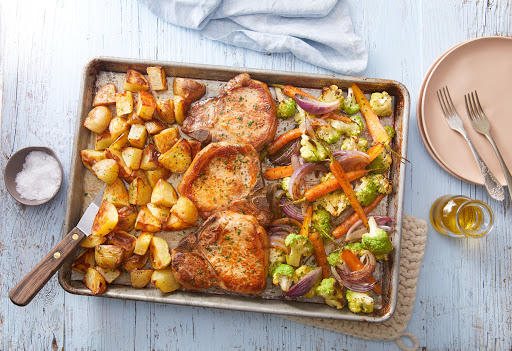 Quick & Easy Sheet Pan Pork Chops with Roasted Potatoes and Veggies ...