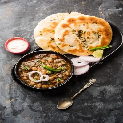 Chole Kulcha