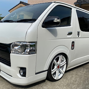 ハイエースバン TRH200V