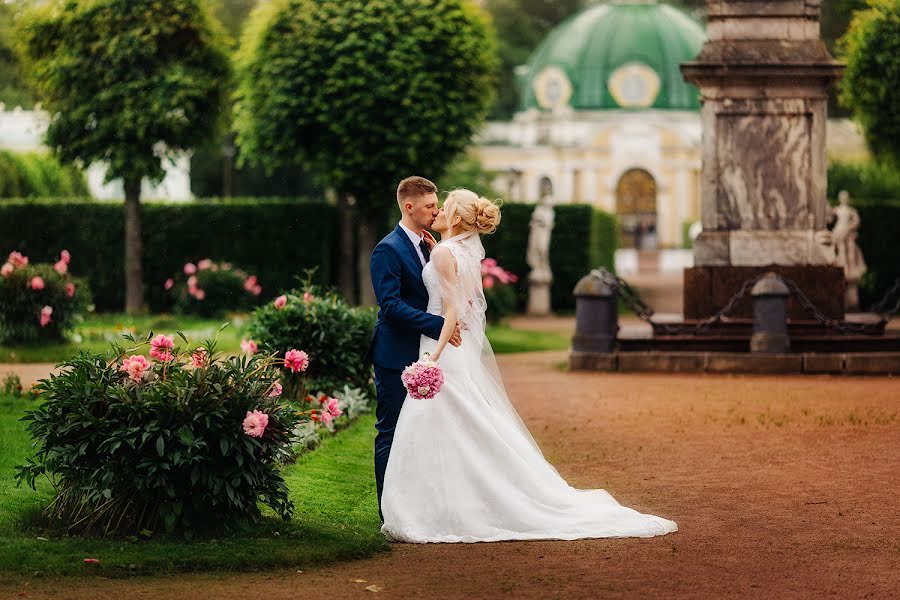 Photographe de mariage Aleksandra Tikhova (aleksti). Photo du 23 octobre 2017