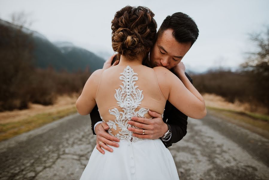 Fotografo di matrimoni Kelly Warkentin (kindredphoto). Foto del 10 febbraio 2020