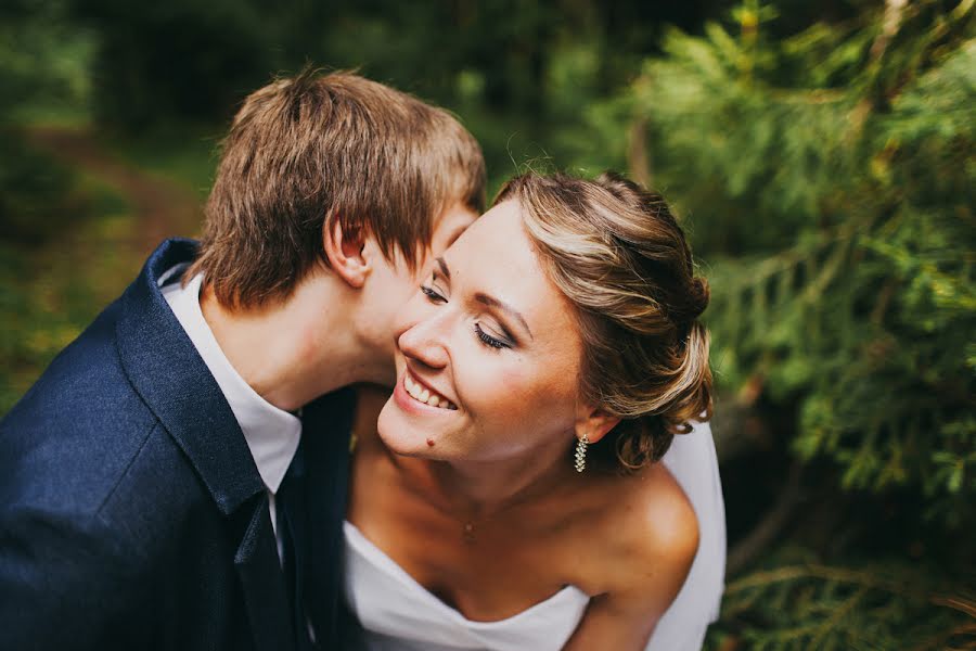 Wedding photographer Anya Bezyaeva (bezyaewa). Photo of 12 January 2014