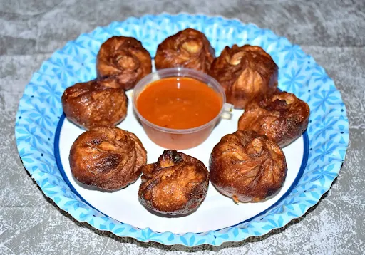 Veg Fried Momos [8 Pieces]