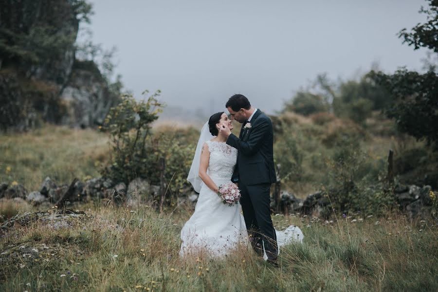 婚礼摄影师Tiril Hauan（fotoforundring）。2019 5月8日的照片