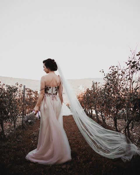 Fotógrafo de casamento Anna Svetlichnaya (svetlichnaya). Foto de 11 de março 2019