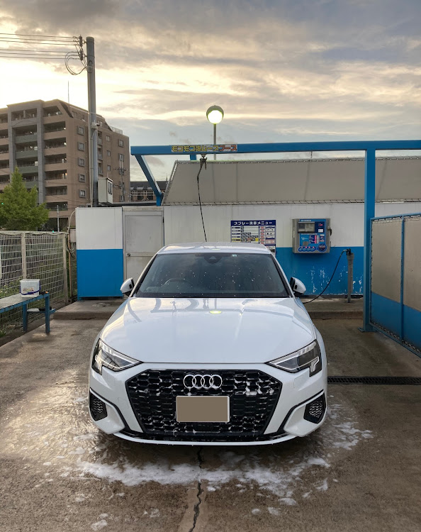 A3 セダンのアウディのある生活・左半顔写真展・洗車・秋の交通安全運動・秋の交通事故ゼロ運動に関するカスタム事例の投稿画像3枚目