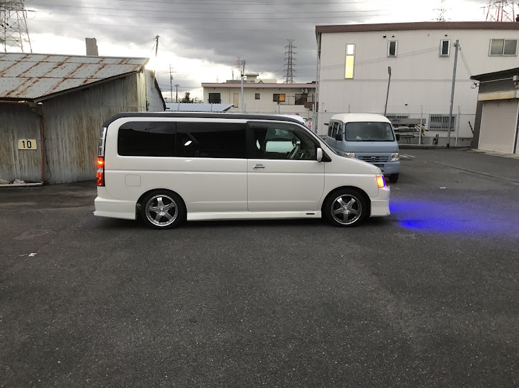 ステップワゴンの車高調整・車検仕様・車検の度に戻すの面倒…・書類車検ないかなぁ〜に関するカスタム事例の投稿画像4枚目