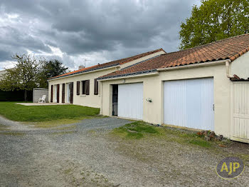 maison à La Regrippière (44)