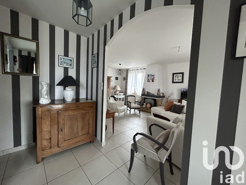 Vente maison 5 pièces 110 m² à Pompaire (79200), 158 000 €