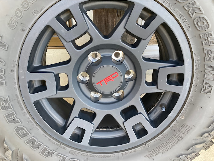 ランドクルーザープラドの売却希望・ジオランダーMT・プラド150・TRDホイール・285/70R17に関するカスタム事例の投稿画像6枚目